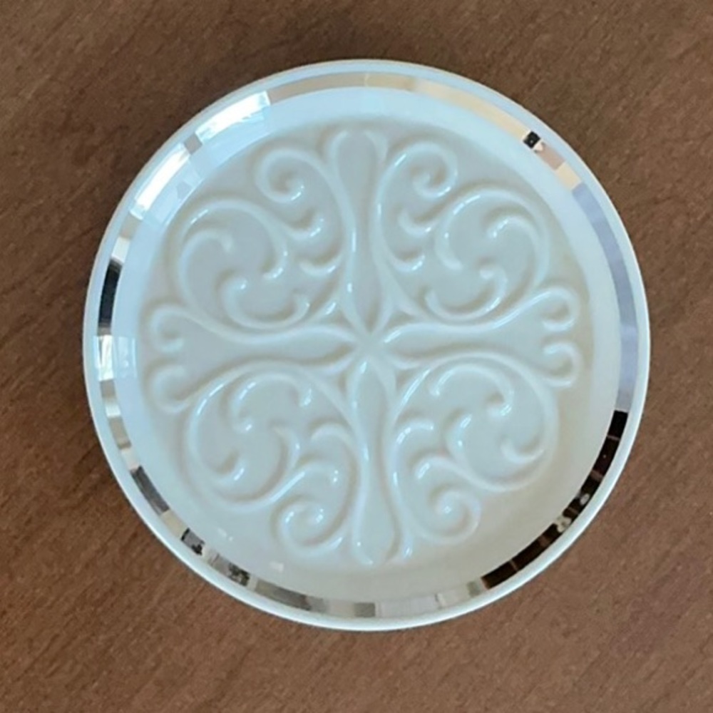 Vintage Lenox Seville Wine Bottle Coaster.